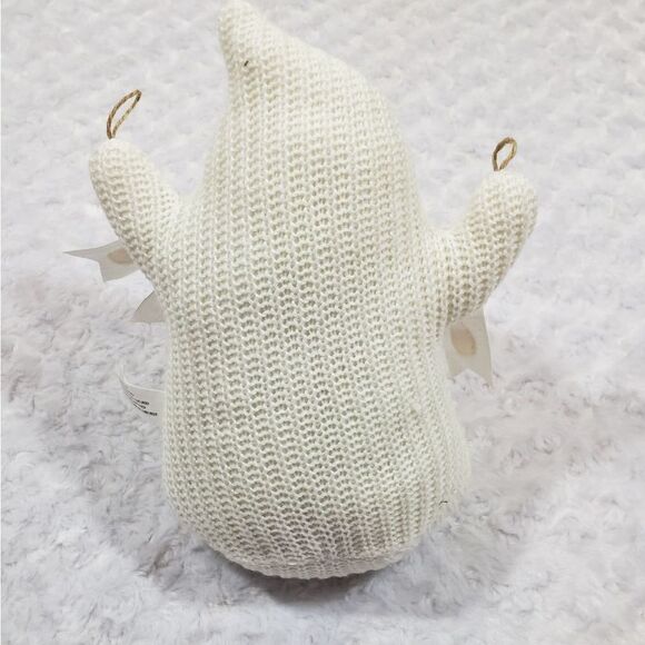 Seasonal Fall Halloween crocheted ghost with "boo" flags weighted bottom - Picture 3 of 4